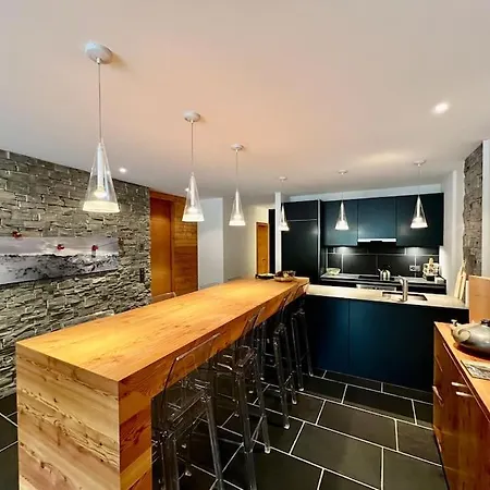 Apartment Le Bouquetin L Ski-out L Sauna *